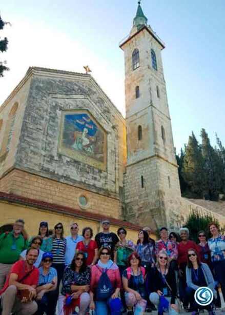 Moderna sinagoga com pedras de Jerusalém é inaugurada em Ipanema